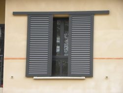 Pose de volets coulissants par ACB portes et fenêtres dans le Maine-et-Loire